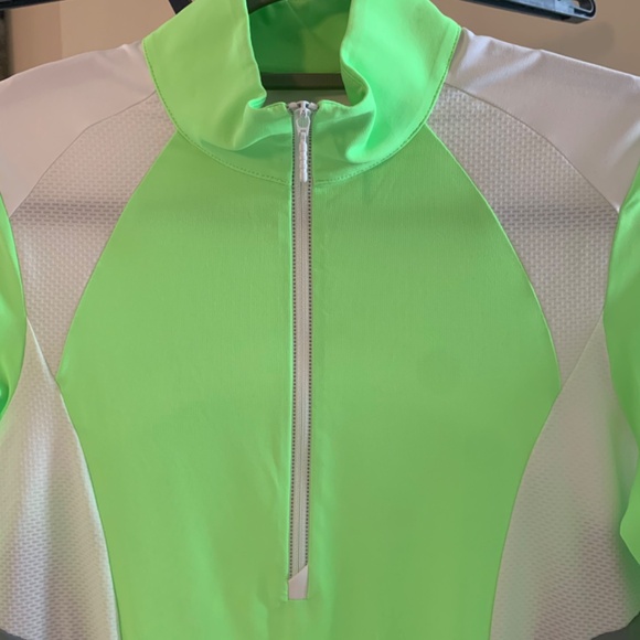 Annika Cutter & Buck Green/White/Gray Golf Top sz S/P - Picture 3 of 5
